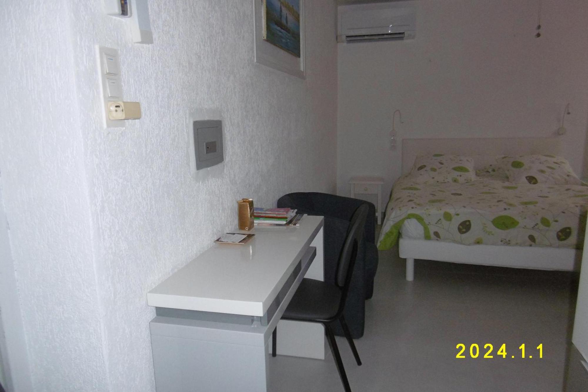 Rez De Chaussee Studio Climatise Dans Villa Aigues-Mortes Eksteriør billede